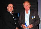 Prime Super Regional Manager, Scott Boyle presenting a trophy to Edward Evans of Inverell. His ‘Swing Gate’ innovation earned a finalist placing in the Agriculture / Horticulture and associated services category.