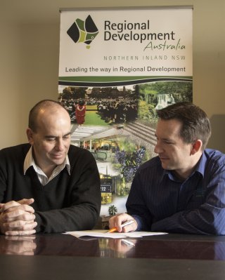 RDANI Executive Officer Nathan Axelsson and Project Officer Gary Fry work through the region’s skilled migration figures
