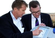 RDANI Snr Project Officer David Thompson discussing LED street lights with Member for Northern Tablelands Adam Marshall