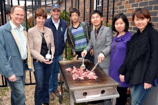 Peter Sniekers from Industry and Investment NSW; RDA Northern Inland Snr. Project Officer (Food & Wine) Kim-Trieste Hastings; President of the ‘New England Wine Industry Association’ (from Mihi Creek Wines), Andrew Close; and the Chinese chefs for the event, Vincent Wang, Achilles Yu, Fiona Hua and Daisy Yang. 