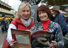 Michelle Laurie and Thunder Ridge Wines’ Susan Moore with the latest regional Food and Wine guide.